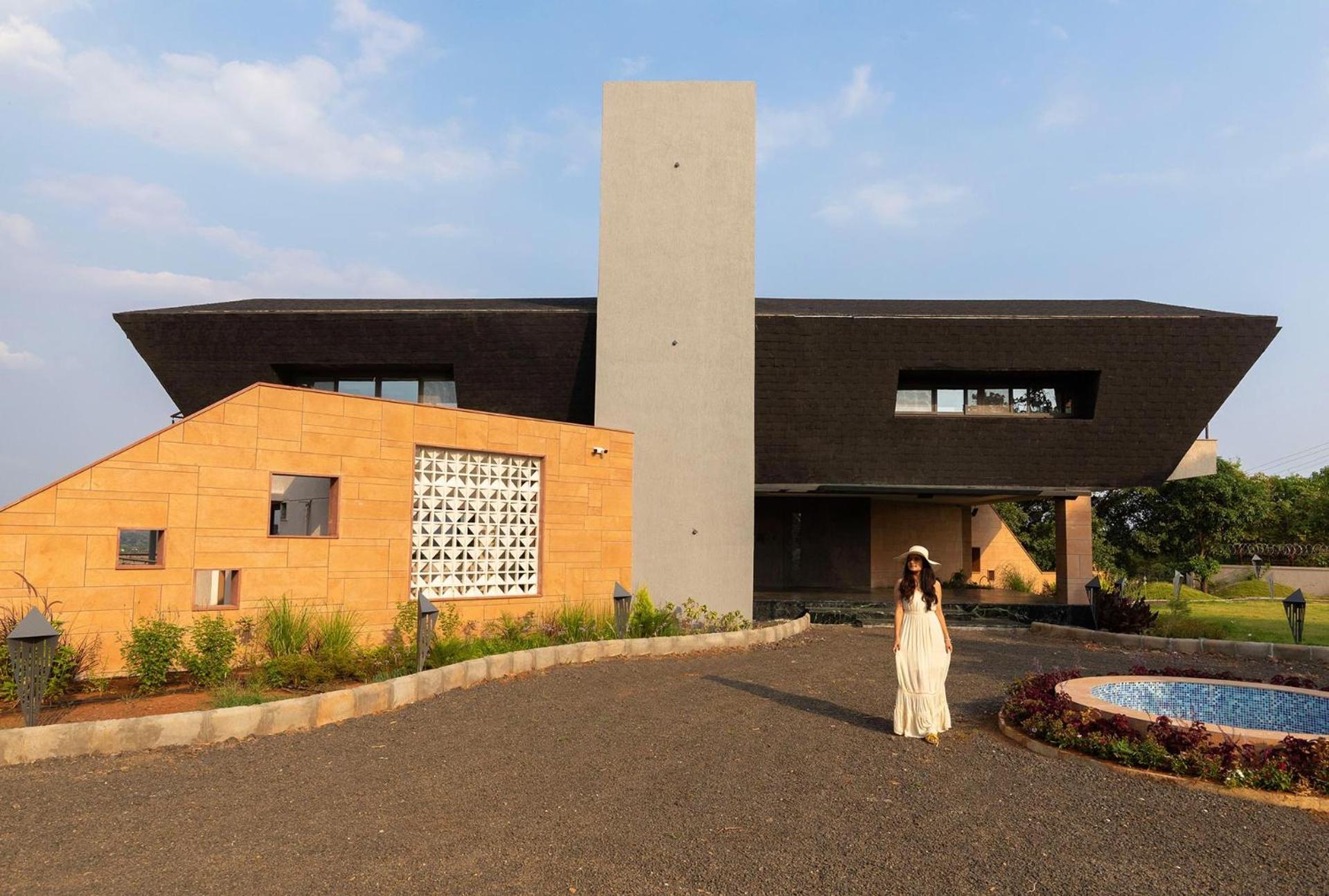 Pearl Lakeview Mansion By Stayvista - Lakeside Villa With Infinity Pool, Jacuzzi, In-House Theatre & Games Room Igatpuri Exterior foto